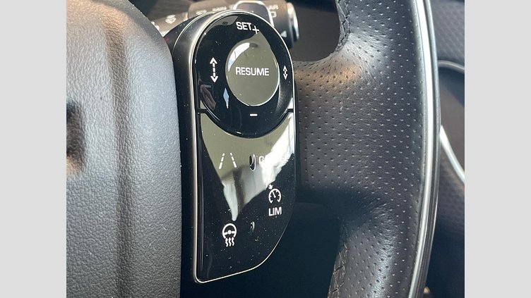 2019 認定中古車 Land Rover Range Rover Velar サントリーニブラック D180 R-DYNAMIC S