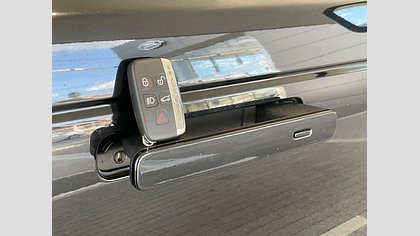 Range Rover Velar 18