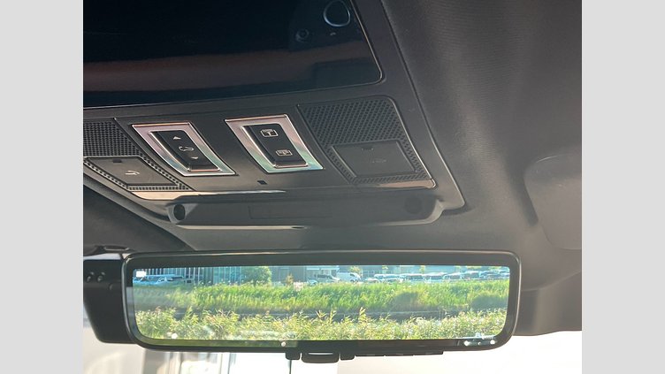 2022 認定中古車 Land Rover Defender 110 サントリーニブラック D300 AWD（AT） X