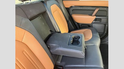 Defender 110 14
