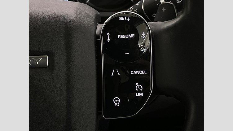 2019 認定中古車 Land Rover Discovery ユーロンホワイト(メタリック) 3.0リッター TD6クリーンディーゼルエンジン （190kW/258PS） LANDMARK