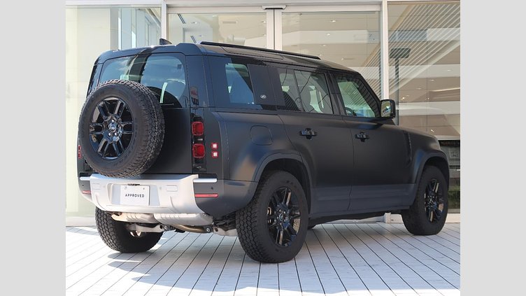 2023 認定中古車 Land Rover Defender 110 サントリーニブラック D300 AWD（AT） S