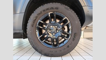 Defender 110 33