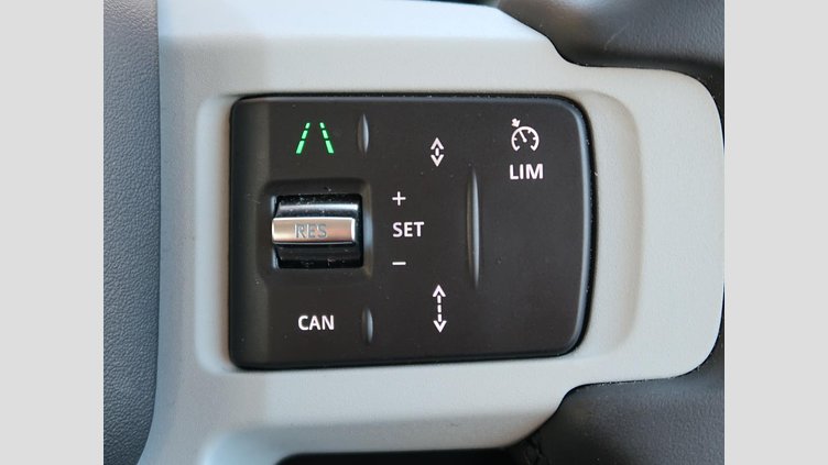 2023 認定中古車 Land Rover Defender 110 サントリーニブラック D300 AWD（AT） S
