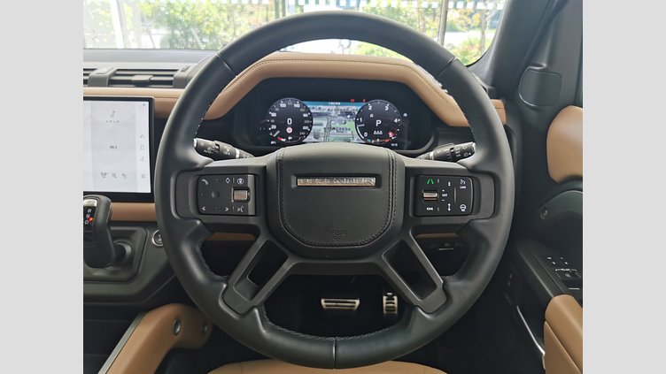 2025 認定中古車 Land Rover Defender 110 カルパチアングレイ D350 ディーゼルマイルドハイブリッド X