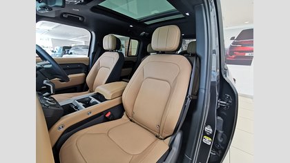 Defender 110 2