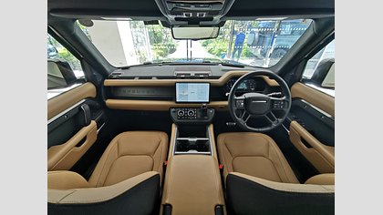 Defender 110 3