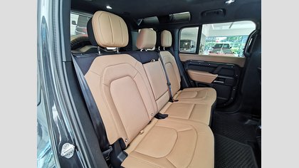 Defender 110 4