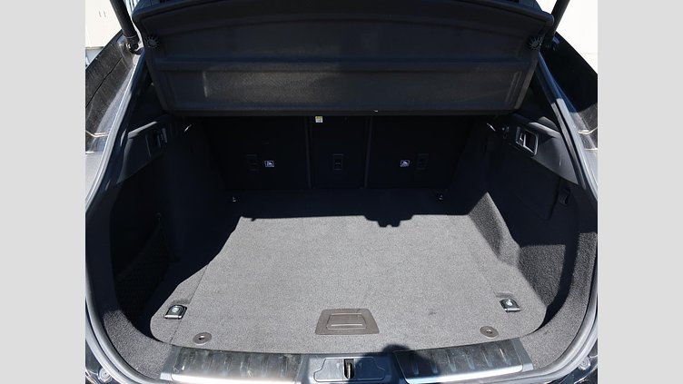 2019 認定中古車 Jaguar F-Pace Santorini Black 2.0 litre i4D Diesel PRESTIGE