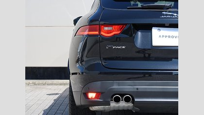 F-Pace 7