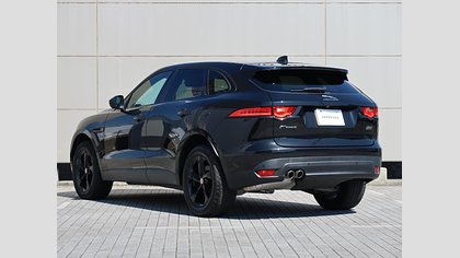 F-Pace 28