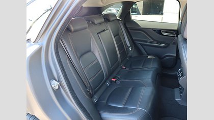F-Pace 46