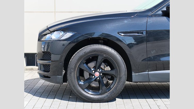 2019 認定中古車 Jaguar F-Pace Santorini Black 2.0 litre i4D Diesel PRESTIGE