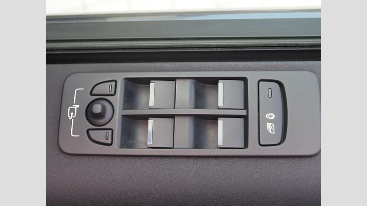 2019 認定中古車 Land Rover Discovery Sport Eiger Grey 2.0 litre i4PS S