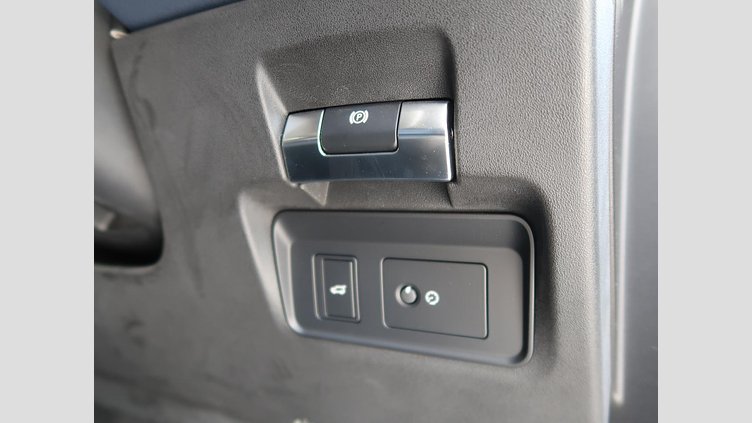 2019 認定中古車 Land Rover Range Rover Evoque インダスシルバー P250 R-DYNAMIC S