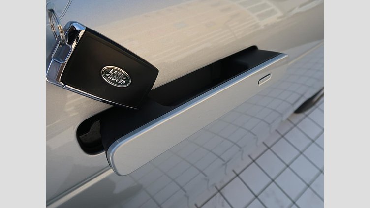 2019 認定中古車 Land Rover Range Rover Evoque インダスシルバー P250 R-DYNAMIC S