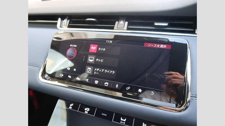 2019 認定中古車 Land Rover Range Rover Evoque インダスシルバー P250 R-DYNAMIC S