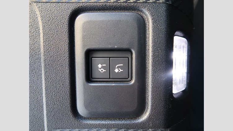 2022 認定中古車 Land Rover Defender 110 カルパチアングレイ D300 AWD（AT） X-DYNAMIC SE