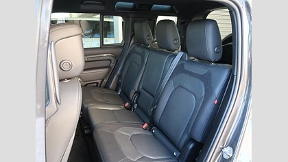 Defender 110 18
