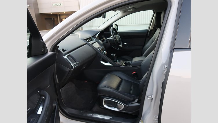 2019 認定中古車 Jaguar E-Pace ボラスコグレー D180 オートマチック全輪駆動 S