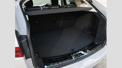 E-Pace 19