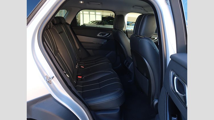 2019 認定中古車 Land Rover Range Rover Velar インダスシルバー D180 S