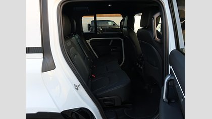 Defender 110 3
