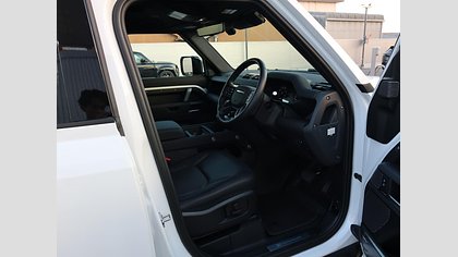 Defender 110 2