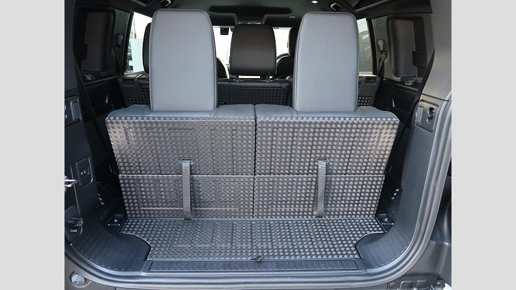 2024 認定中古車 Land Rover Defender 110 フジホワイト D300 AWD（AT） X-DYNAMIC SE