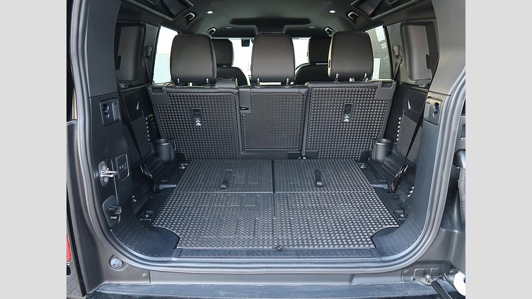 2024 認定中古車 Land Rover Defender 110 フジホワイト D300 AWD（AT） X-DYNAMIC SE