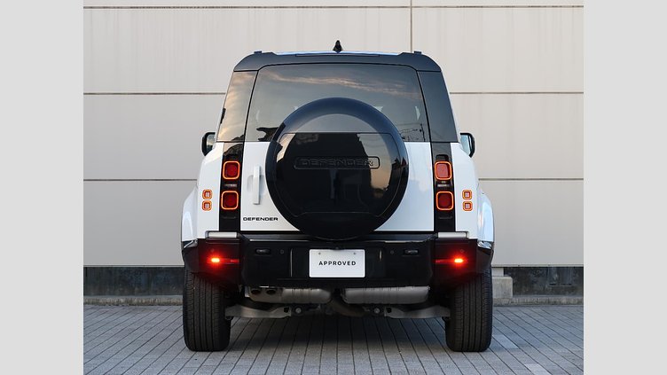2024 認定中古車 Land Rover Defender 110 フジホワイト D300 AWD（AT） X-DYNAMIC SE
