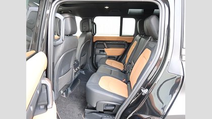 Defender 110 13