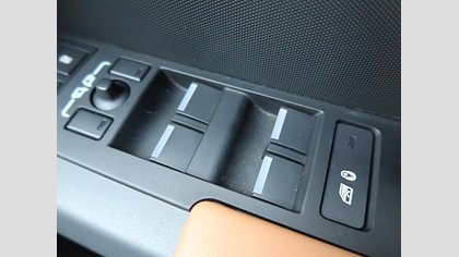 Defender 110 23