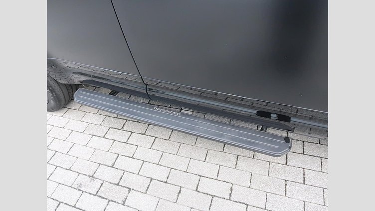 2024 認定中古車 Land Rover Defender 110 サントリーニブラック D300 AWD（AT） X-DYNAMIC HSE