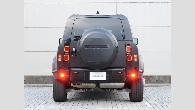 2024 認定中古車 Land Rover Defender 110 サントリーニブラック D300 AWD（AT） X-DYNAMIC HSE