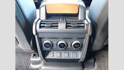 Defender 110 27
