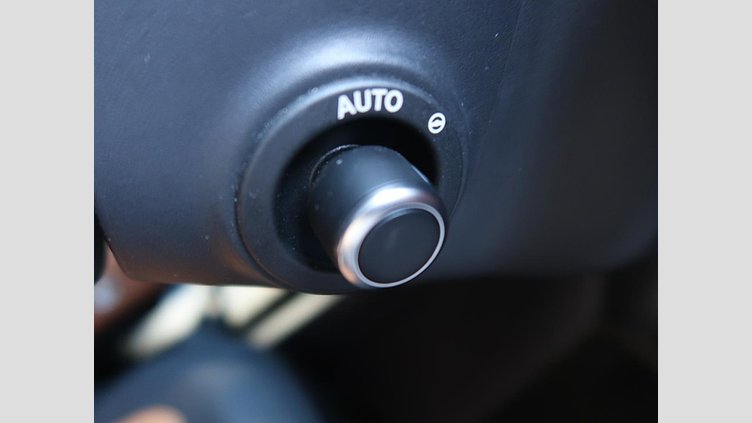 2024 認定中古車 Land Rover Defender 110 アイガーグレイ D300 AWD（AT） X-DYNAMIC HSE