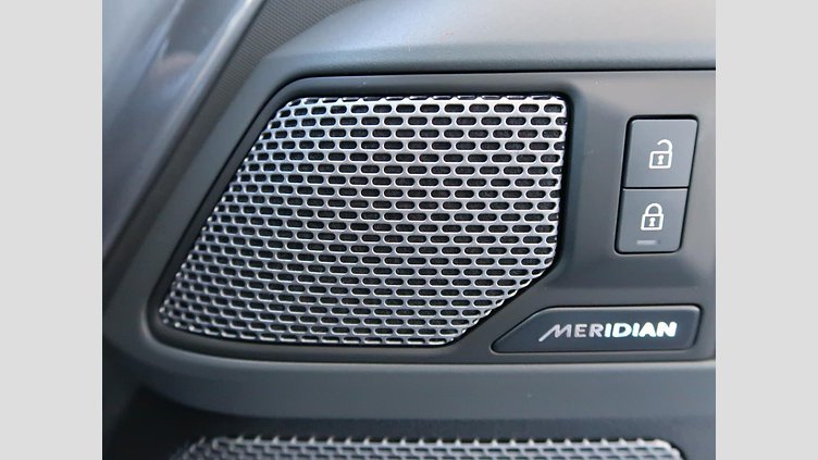 2024 認定中古車 Land Rover Defender 110 アイガーグレイ D300 AWD（AT） X-DYNAMIC HSE