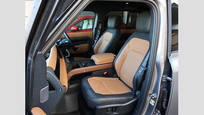 Defender 110 46