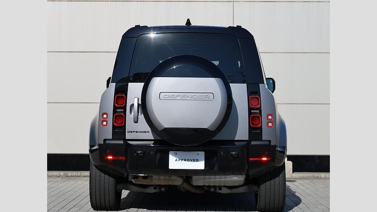 2024 認定中古車 Land Rover Defender 110 アイガーグレイ D300 AWD（AT） X-DYNAMIC HSE