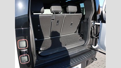 Defender 90 2