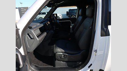 Defender 90 54