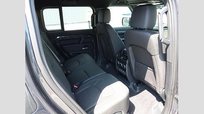 Defender 130 2