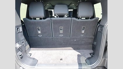 Defender 130 27