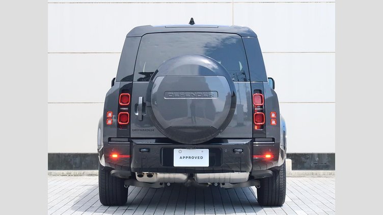 2025 認定中古車 Land Rover Defender 130 カルパチアングレイ D350 ディーゼルマイルドハイブリッド X-Dynamic SE