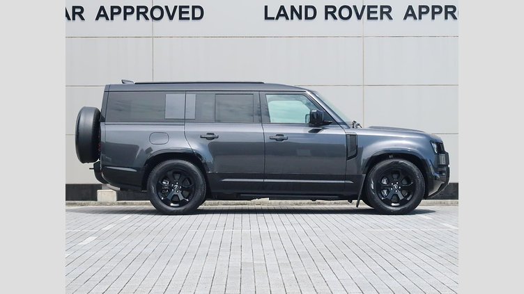 2025 認定中古車 Land Rover Defender 130 カルパチアングレイ D350 ディーゼルマイルドハイブリッド X-Dynamic SE