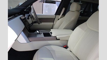 Range Rover 7