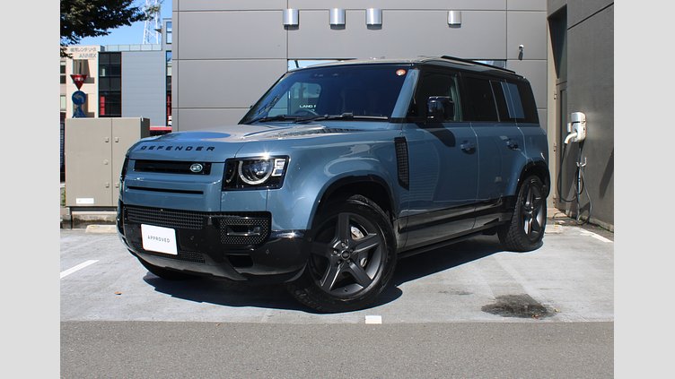 2025 認定中古車 Land Rover Defender 110 タスマンブルー D350 ディーゼルマイルドハイブリッド X-Dynamic SE