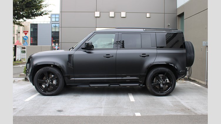 2024 認定中古車 Land Rover Defender 110 サントリーニブラック D350 ディーゼルマイルドハイブリッド X-Dynamic HSE