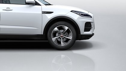 E-Pace 6